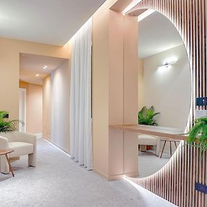 Uitgebreide Kamer met een King Size Bed